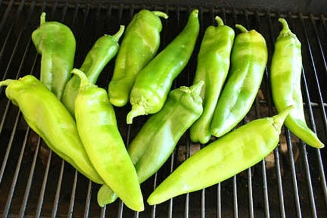 Anaheim Chili Pepper Seeds - 20 Pack - Capsicum annuum - Meaty, Mild Heat Peppers for Stuffing & Grilling