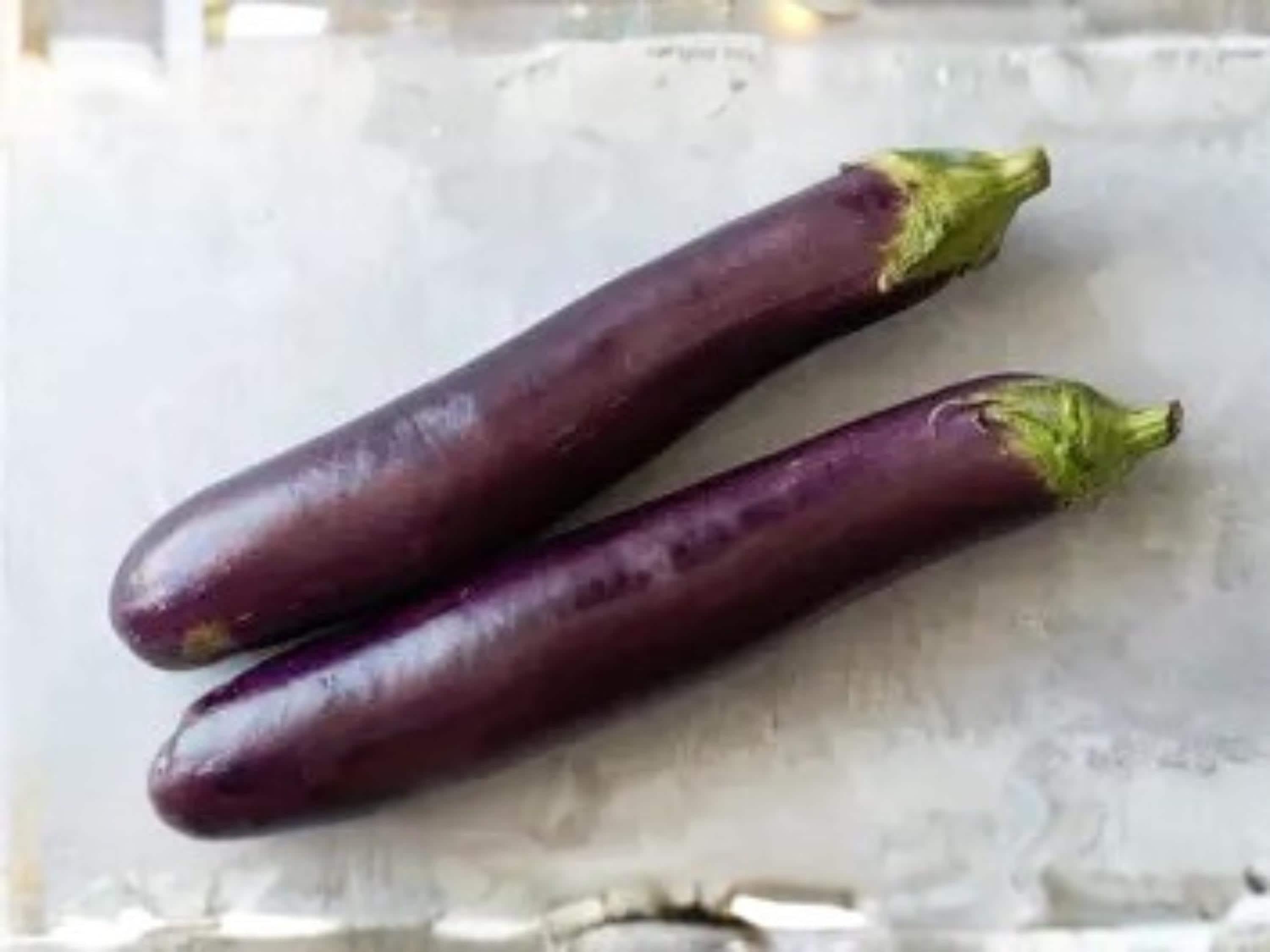 Long Purple Eggplant Seeds | Heirloom Italian Variety | Slender Deep Purple Fruit | 100 Seeds
