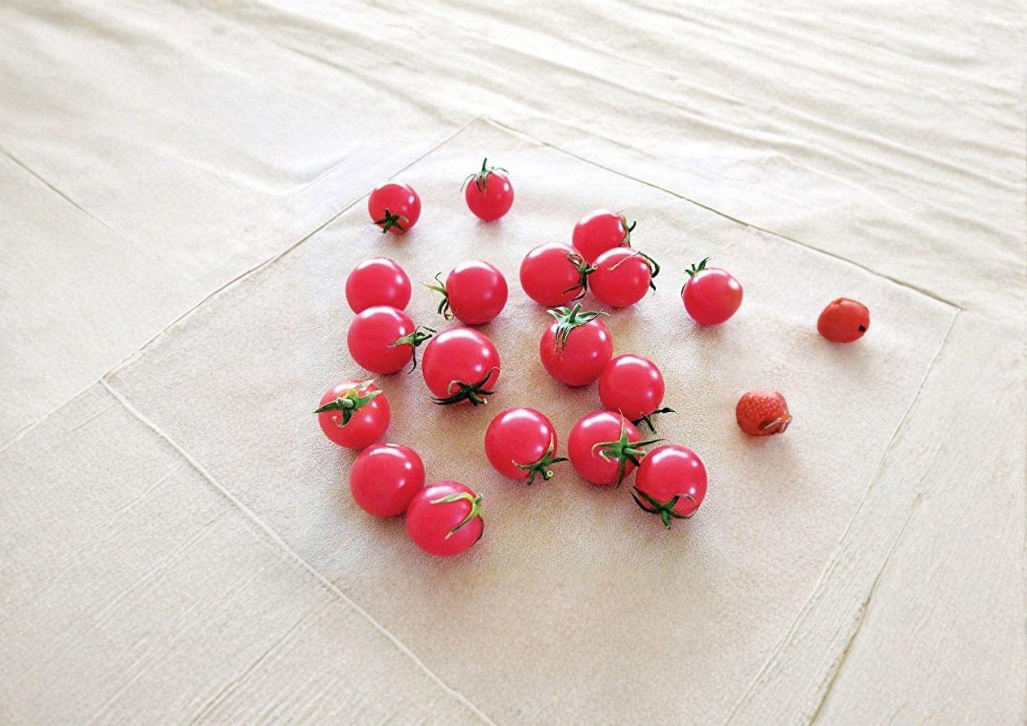 Small Red Cherry Tomato Seeds – Heirloom, Sweet, Juicy, 200 Seeds for Garden Beds, Containers, and Fresh Snacks