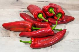 25 Marconi Rosso Italian Pepper Seeds - Capsicum annuum - Heirloom, Sweet, High-Yielding, Non-GMO, Perfect for Gardens & Containers