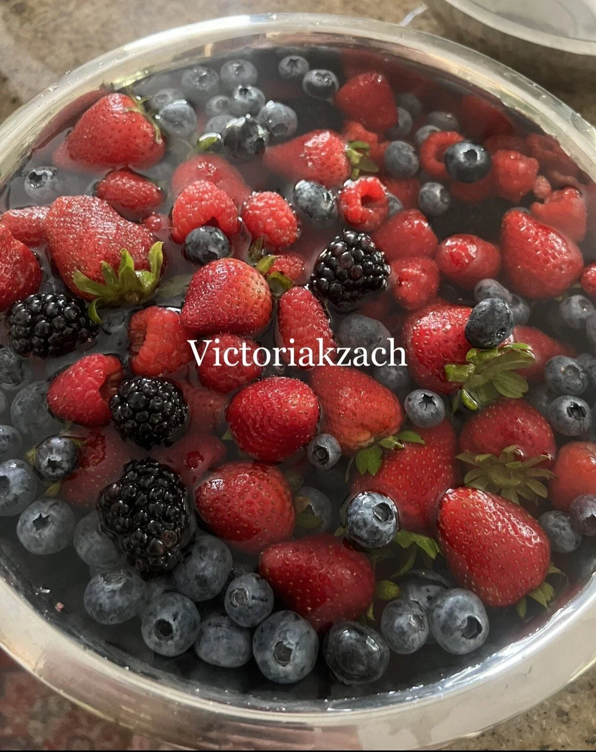 Berry Mix Medley Seeds Bulk - 200 Non-GMO Organic Fruit Seeds - Perfect for Home Gardens - Various (Strawberries, Blueberries, etc.)